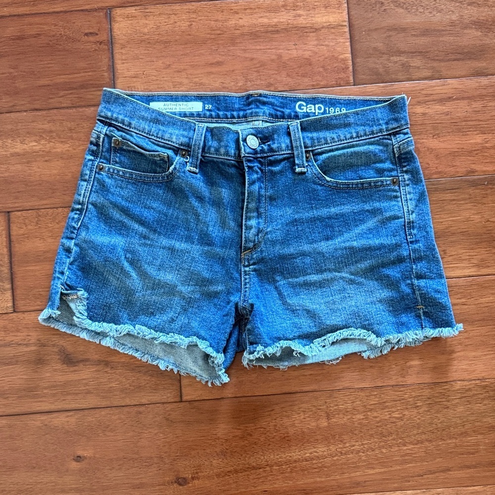 GAP Authentic Summer Short Blue Jean Shorts Size 27